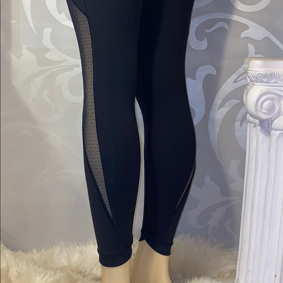 ꧁𝐿𝑢𝑙𝑢𝑙𝑒𝑚𝑜𝑛 𝐿𝑒𝑔𝑔𝑖𝑛𝑔𝑠꧂ - Picture 6 of 6